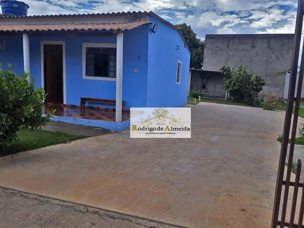 Chácara, 3 quartos, 1255 m² - Foto 1