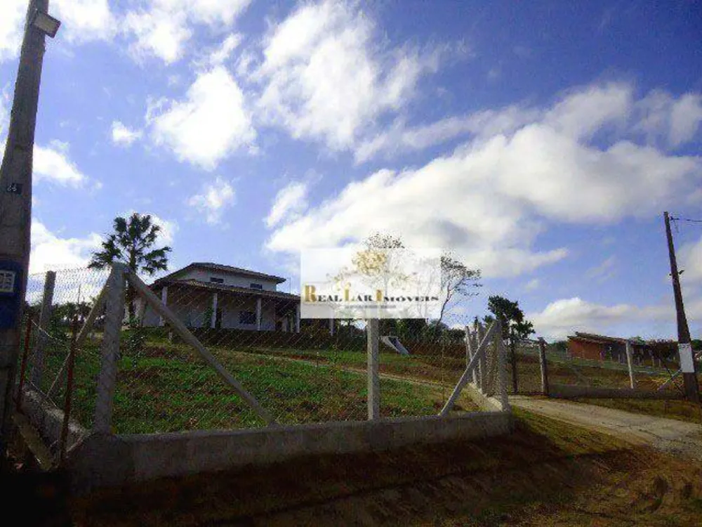 Chácara, 3 quartos, 2400 m² - Foto 1