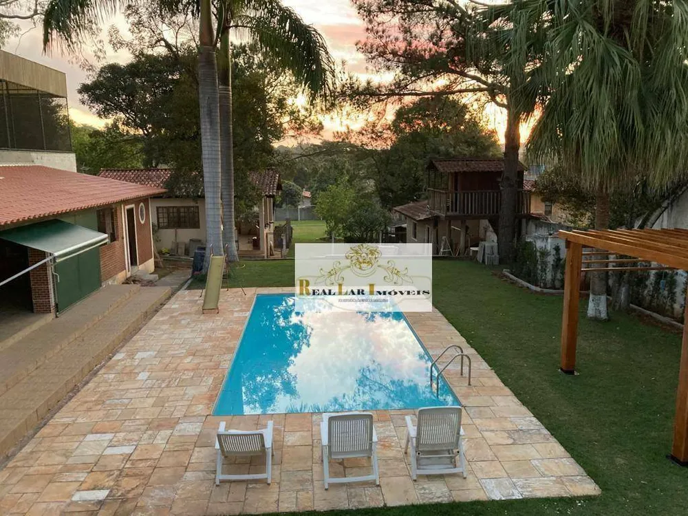 Chácara, 4 quartos, 2000 m² - Foto 1