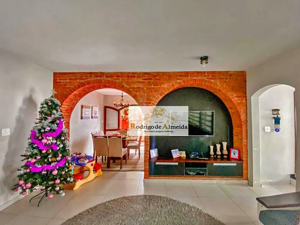 Casa, 3 quartos, 238 m² - Foto 4