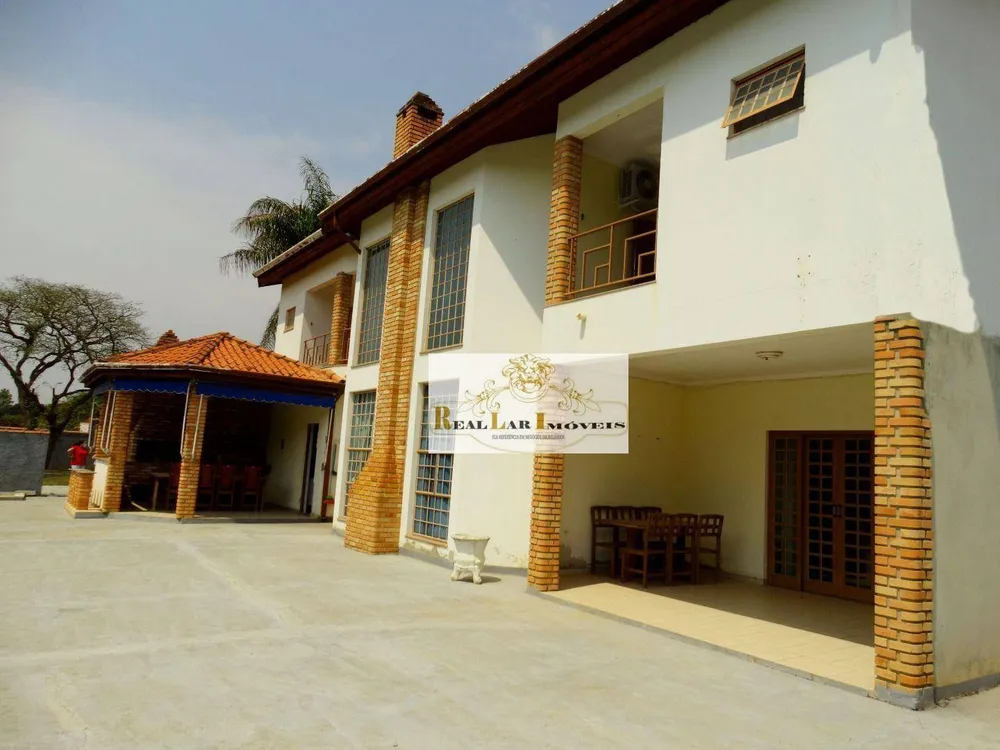 Chácara, 4 quartos, 875 m² - Foto 1