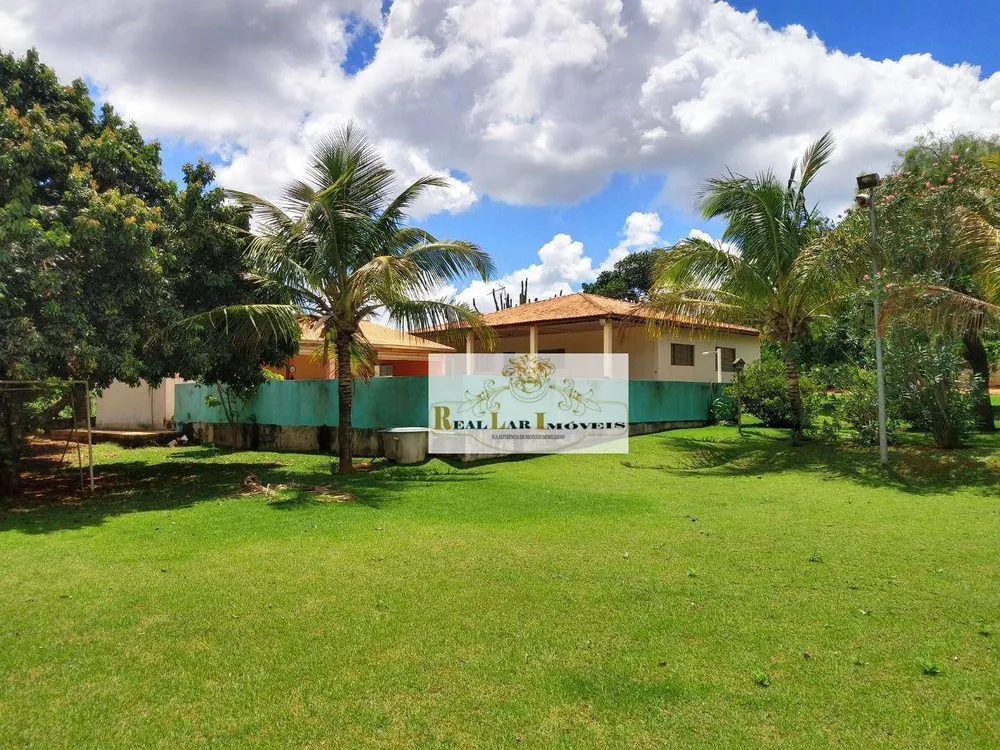 Chácara, 5 quartos, 2400 m² - Foto 1
