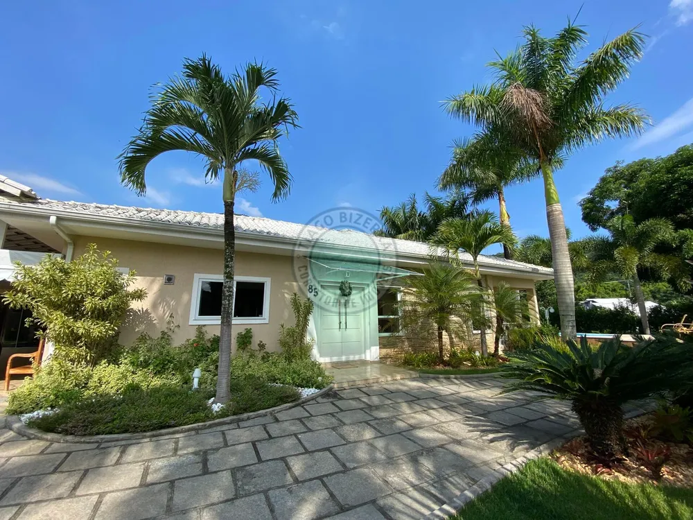 Casa, 5 quartos, 309 m² - Foto 1