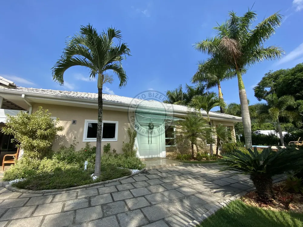 Casa, 5 quartos, 309 m² - Foto 1