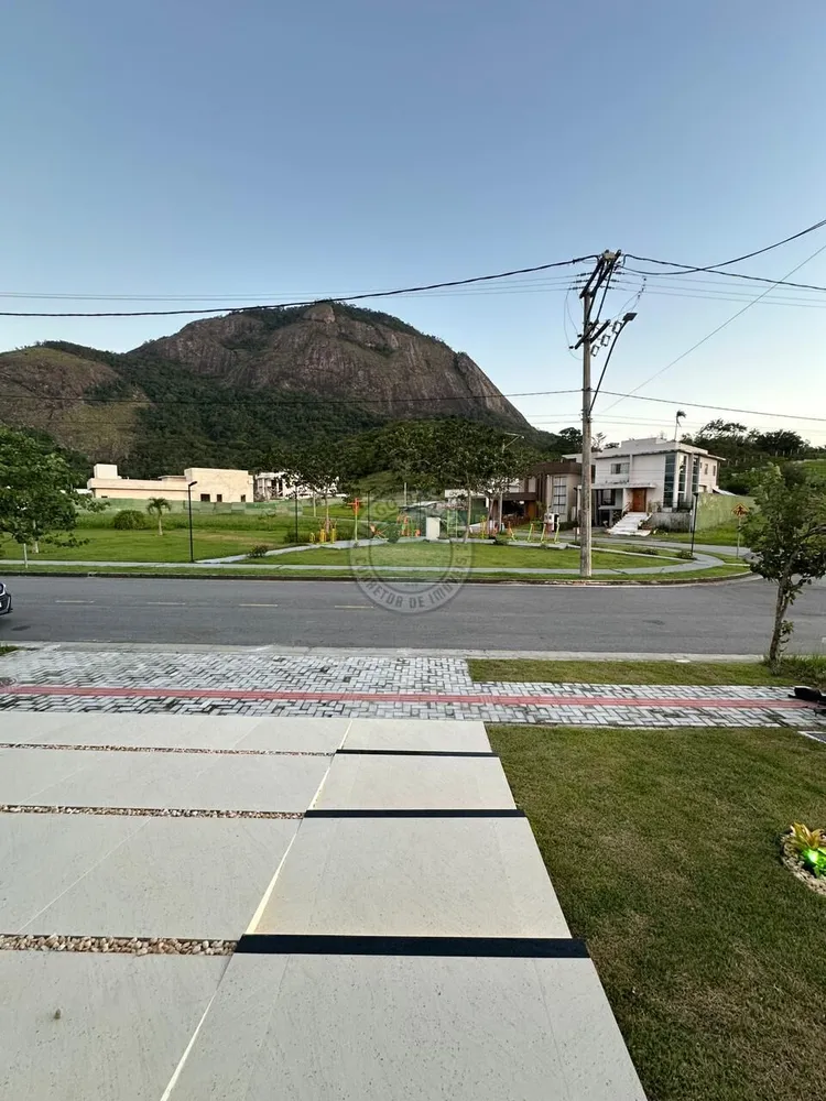 Casa, 3 quartos, 268 m² - Foto 35