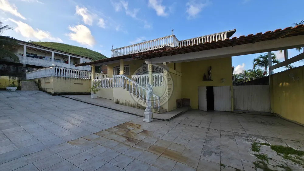 Casa, 4 quartos, 240 m² - Foto 1