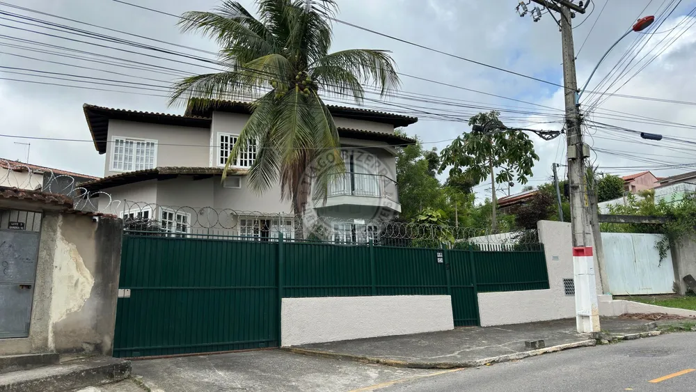 Casa, 4 quartos, 219 m² - Foto 3