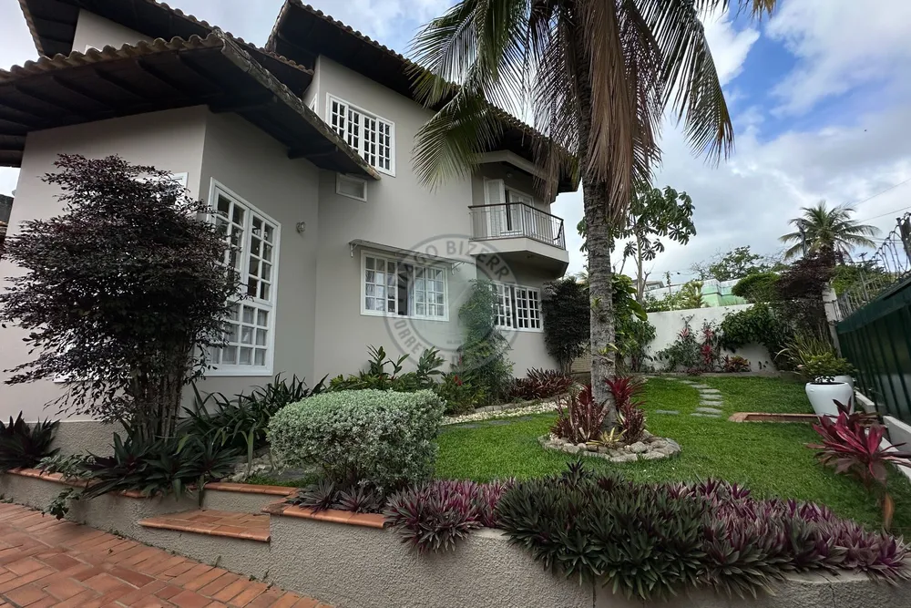 Casa, 4 quartos, 219 m² - Foto 1