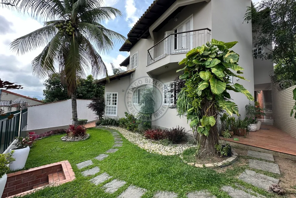 Casa, 4 quartos, 219 m² - Foto 3