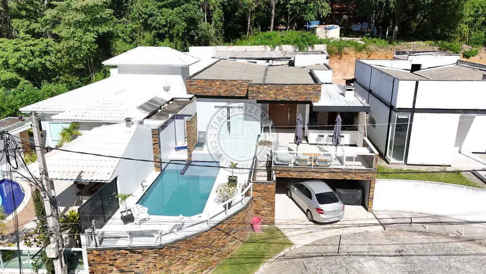 Casa, 4 quartos, 290 m² - Foto 1