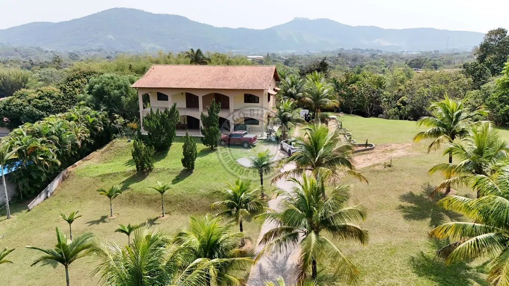 Casa, 3 quartos, 423 m² - Foto 1