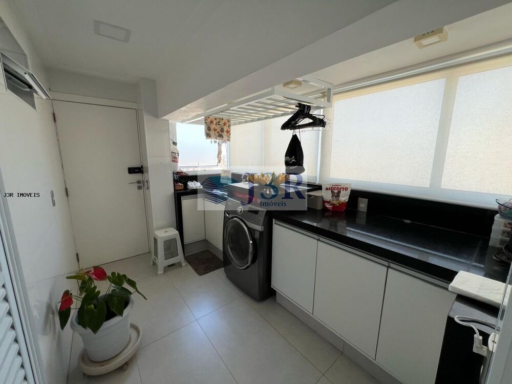 Apartamento à venda com 3 quartos, 220m² - Foto 29