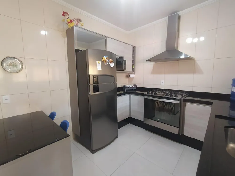 Casa, 3 quartos, 220 m² - Foto 6