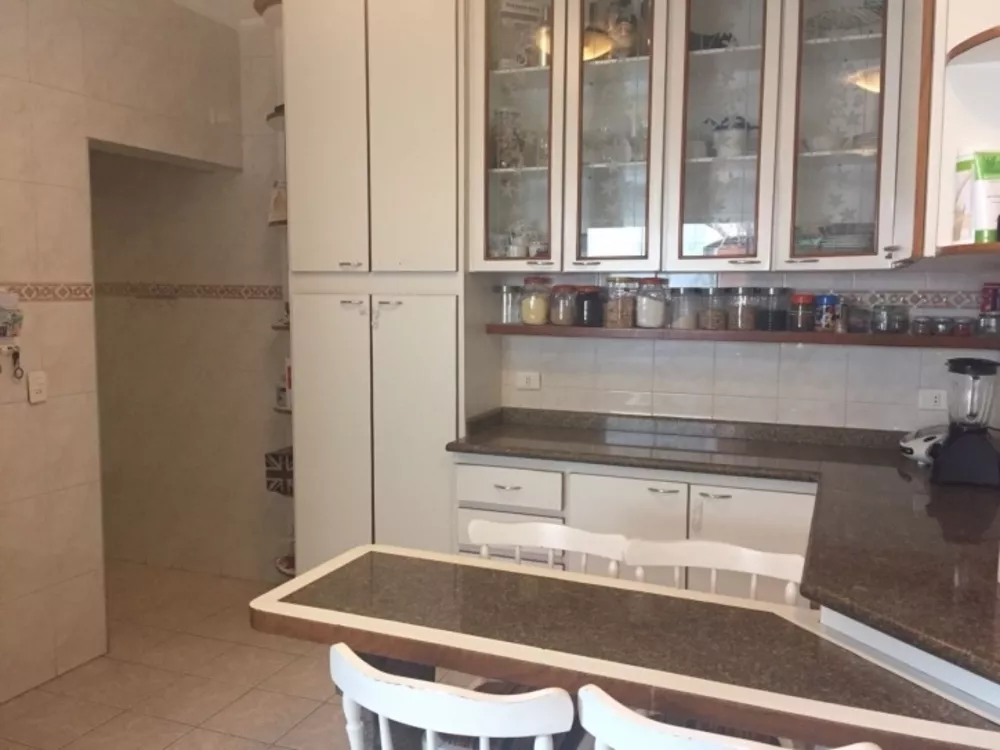 Casa à venda com 3 quartos, 340m² - Foto 12