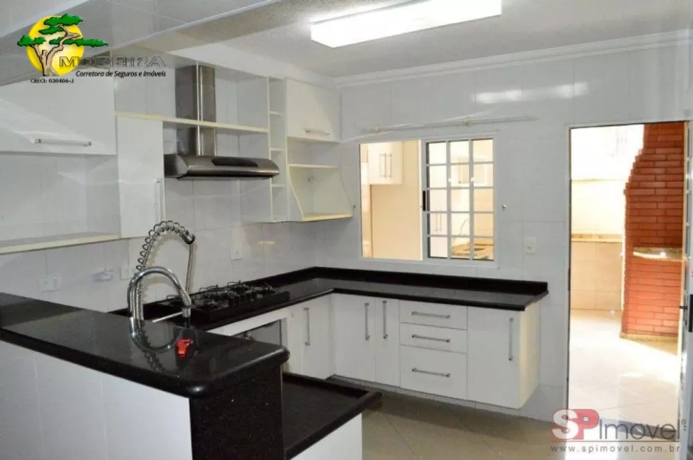 Sobrado à venda com 3 quartos, 150m² - Foto 1