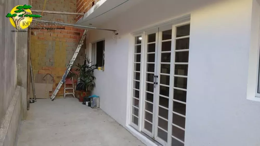 Casa à venda com 4 quartos, 198m² - Foto 3