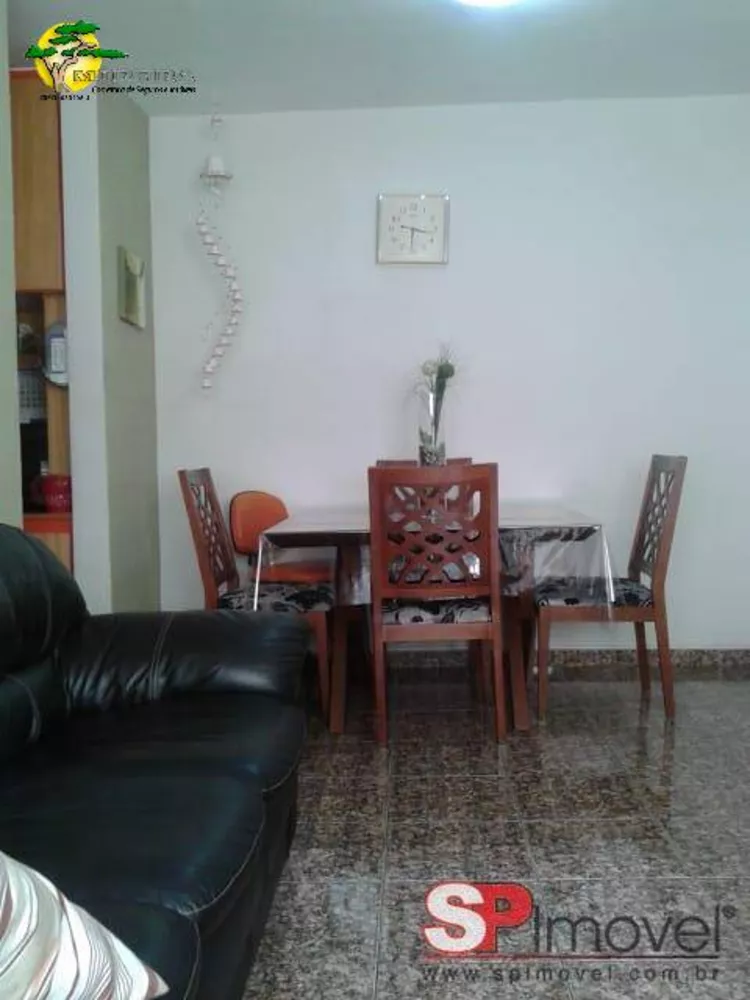 Apartamento à venda com 2 quartos, 74m² - Foto 2