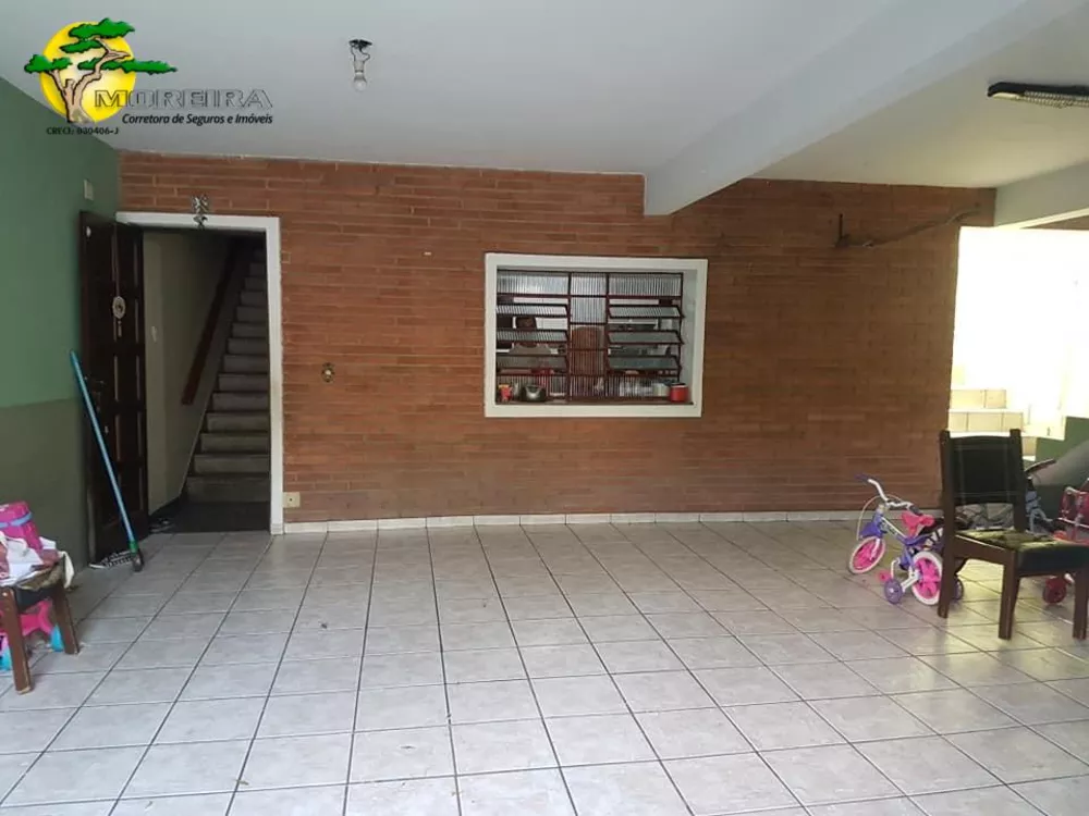 Casa à venda com 5 quartos, 320m² - Foto 2