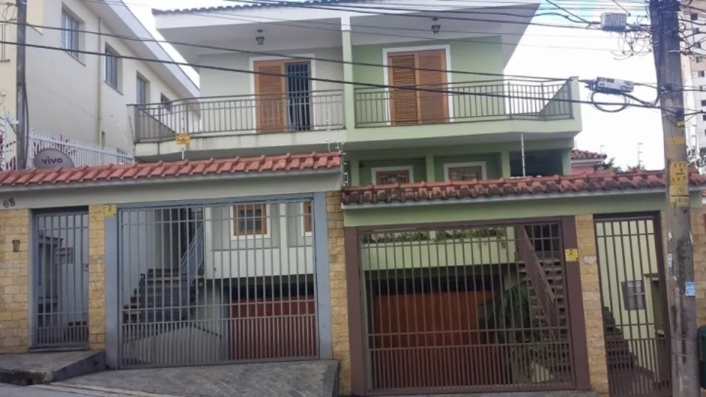 Sobrado à venda com 3 quartos, 250m² - Foto 1