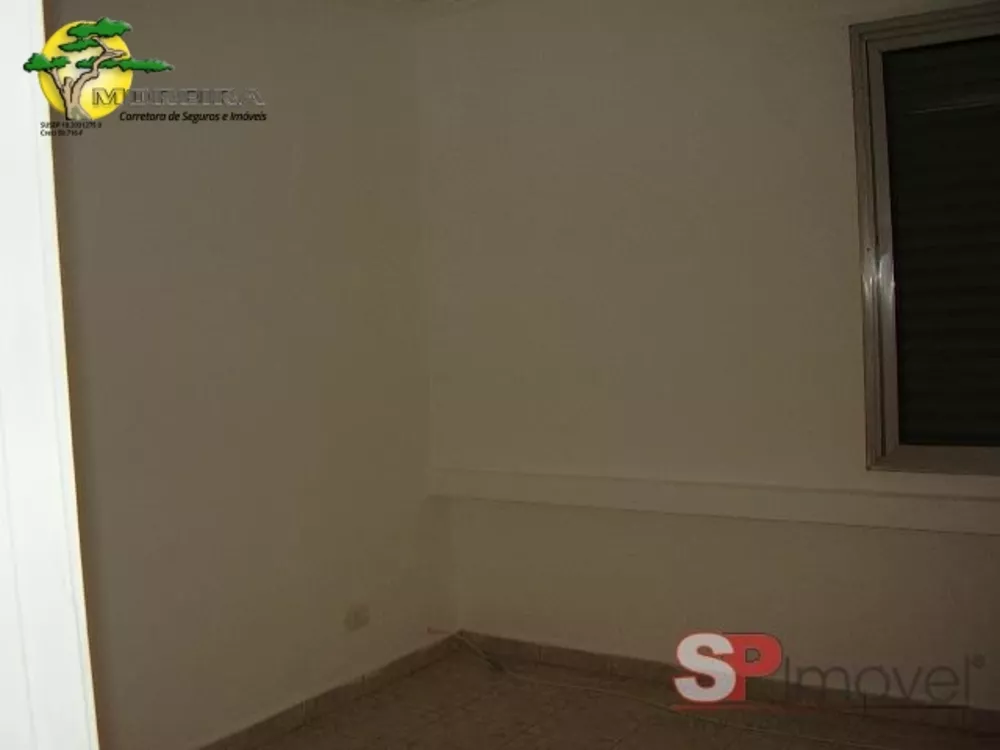 Apartamento à venda com 2 quartos, 70m² - Foto 3