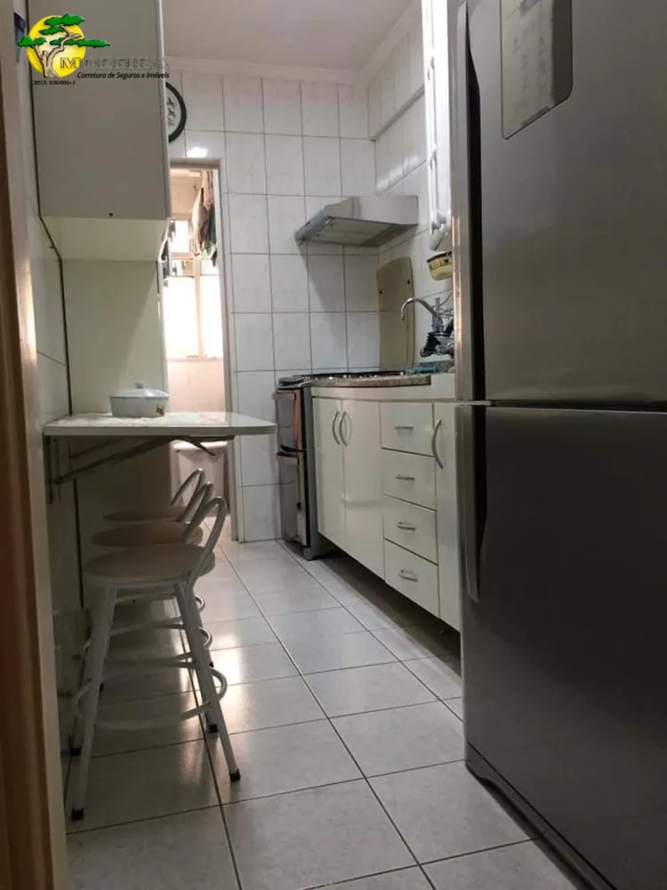 Apartamento à venda com 2 quartos, 60m² - Foto 4