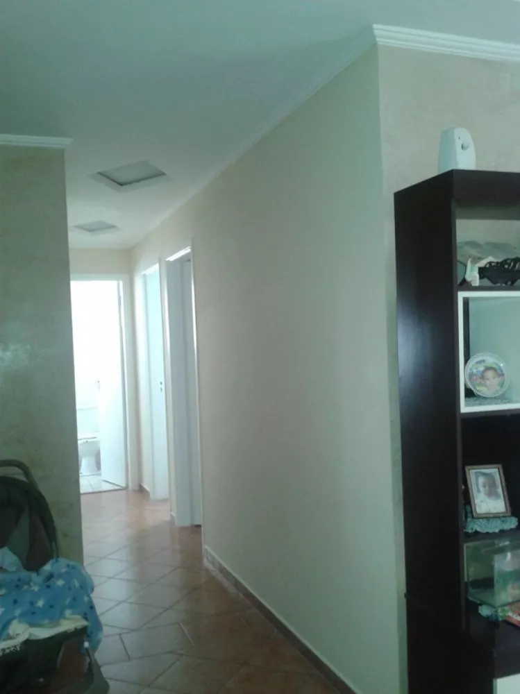 Apartamento à venda com 2 quartos, 62m² - Foto 2