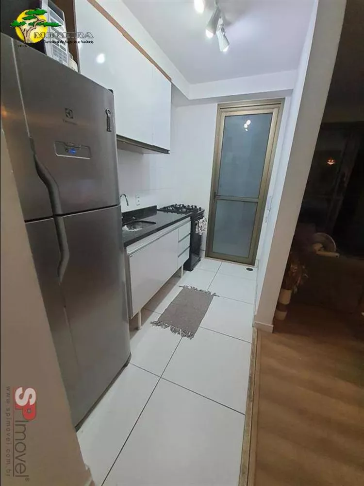 Apartamento para alugar com 2 quartos, 65m² - Foto 14