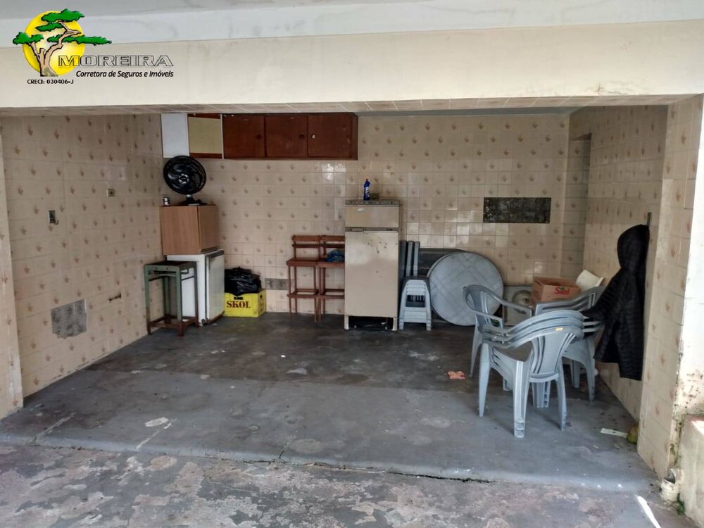 Casa à venda com 3 quartos, 154m² - Foto 1
