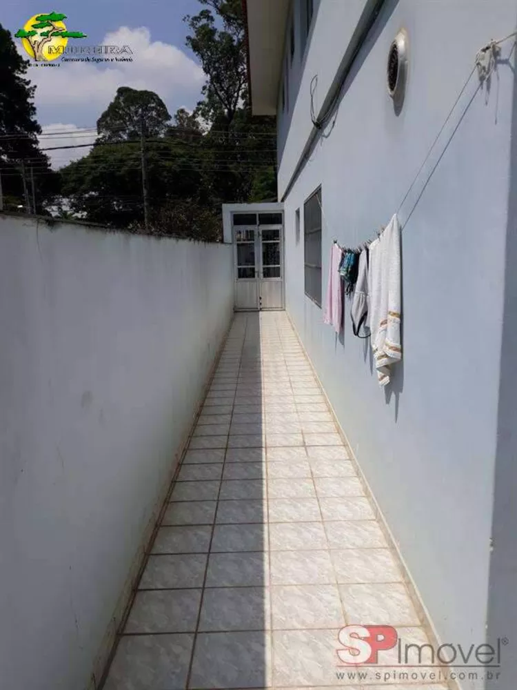 Sobrado à venda com 3 quartos, 180m² - Foto 3