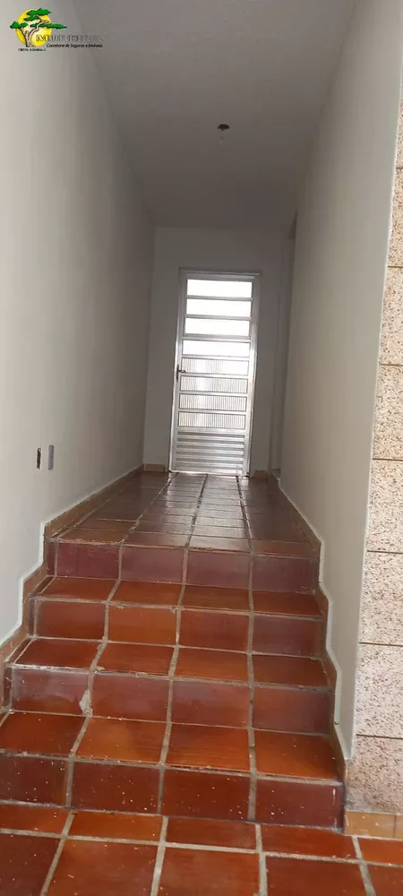 Casa à venda com 3 quartos - Foto 4