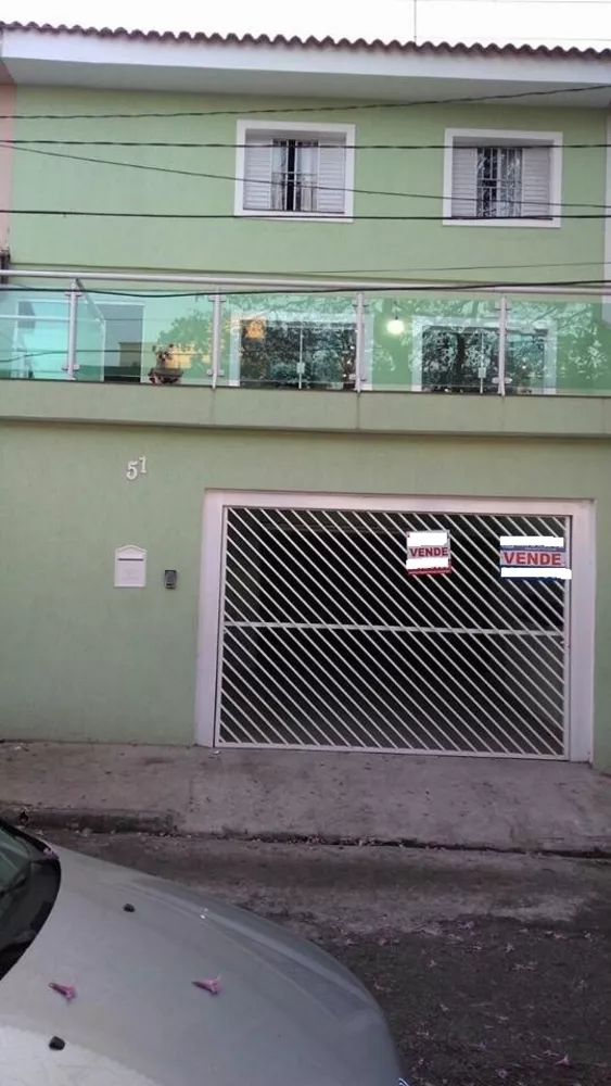 Sobrado à venda com 3 quartos, 250m² - Foto 1