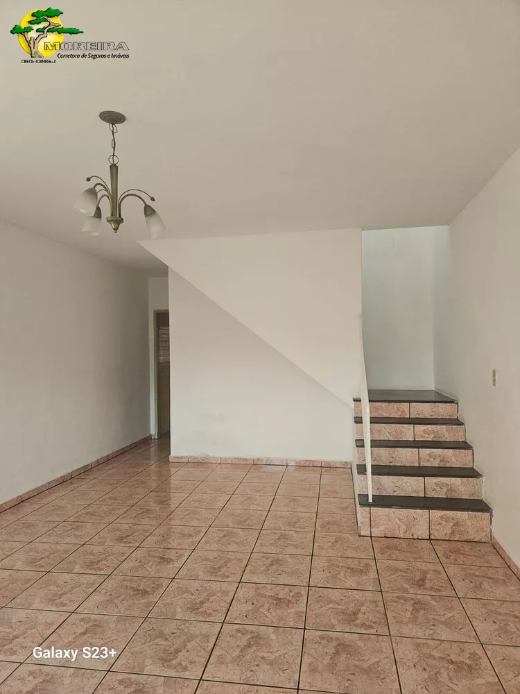 Sobrado à venda com 3 quartos, 135m² - Foto 1