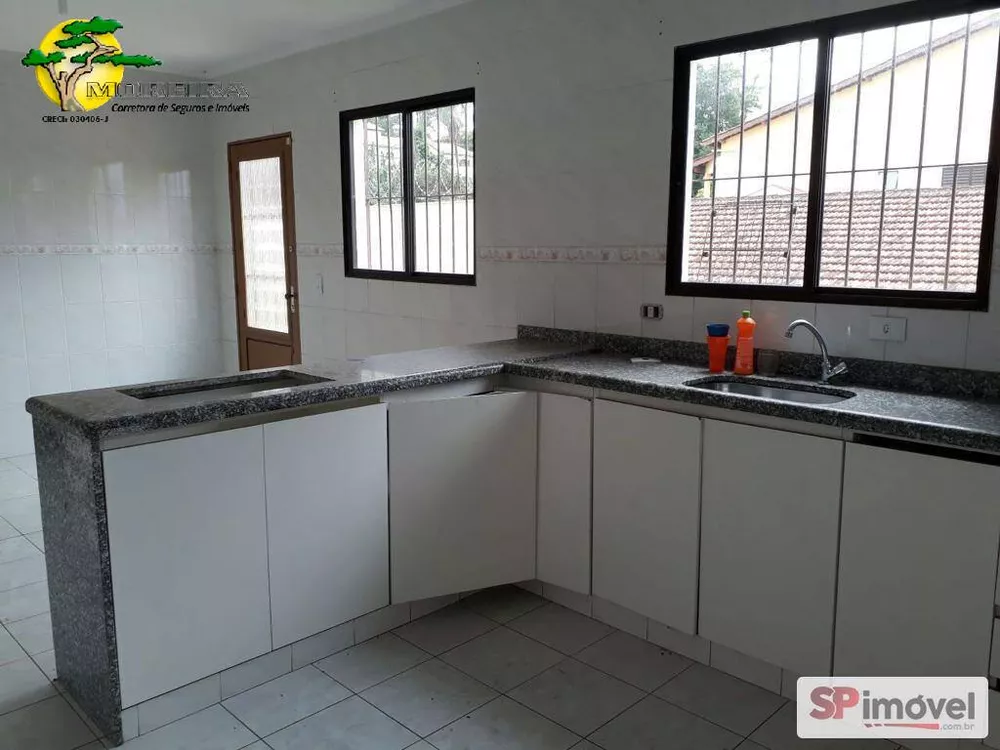 Sobrado para alugar com 3 quartos, 180m² - Foto 1