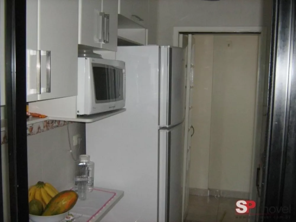 Apartamento à venda com 3 quartos, 72m² - Foto 2