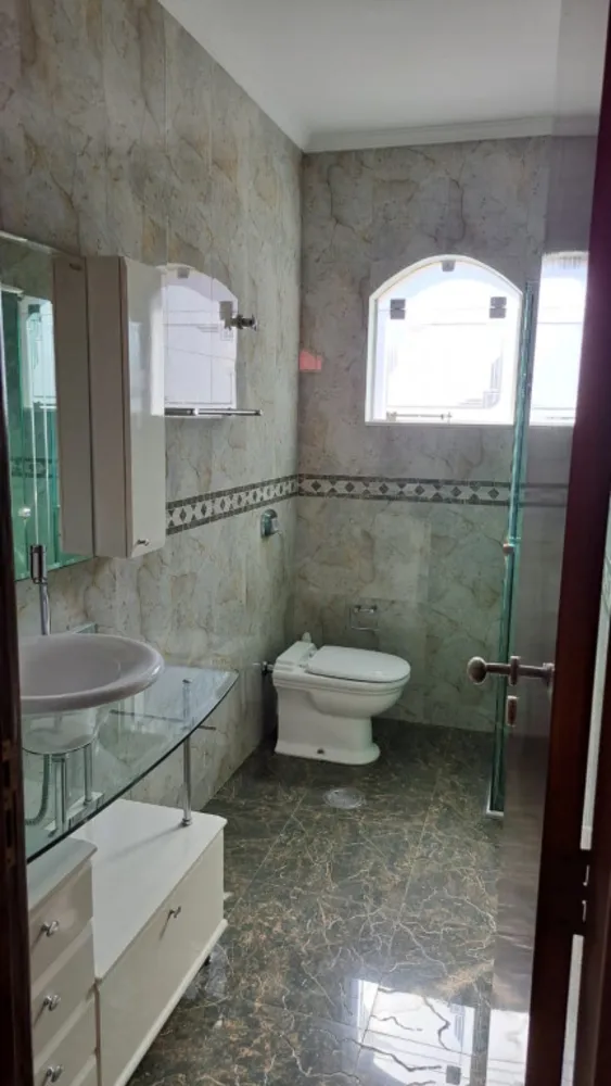 Casa, 3 quartos, 204 m² - Foto 2