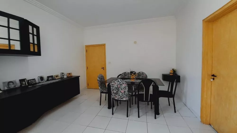 Apartamento à venda com 3 quartos, 115m² - Foto 3