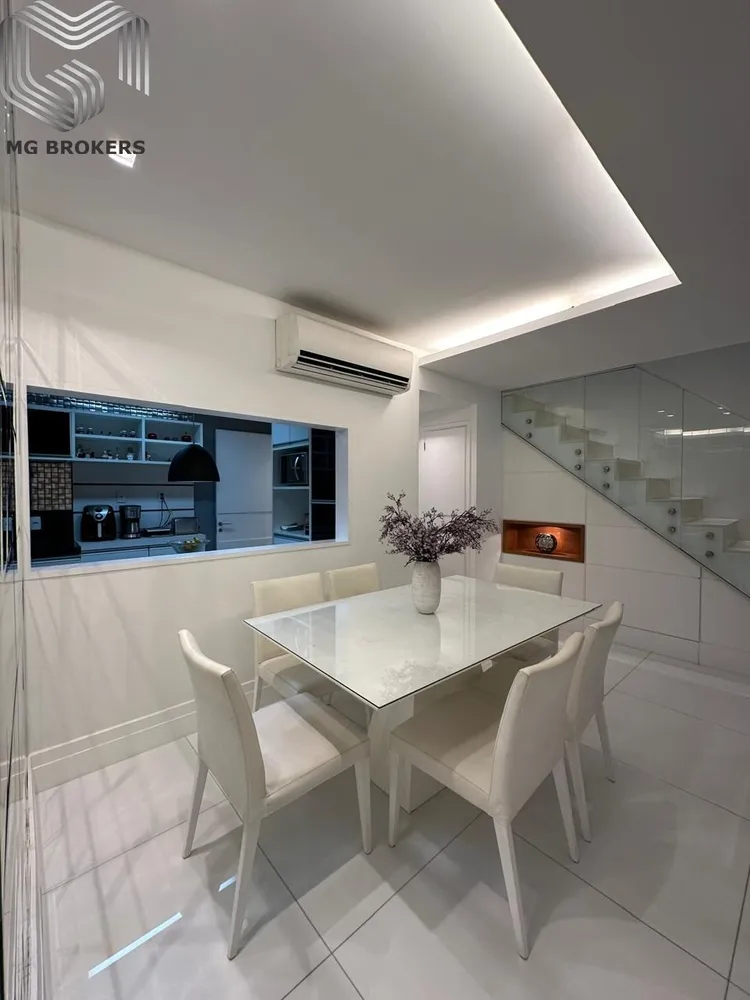 Cobertura, 3 quartos, 220 m² - Foto 3