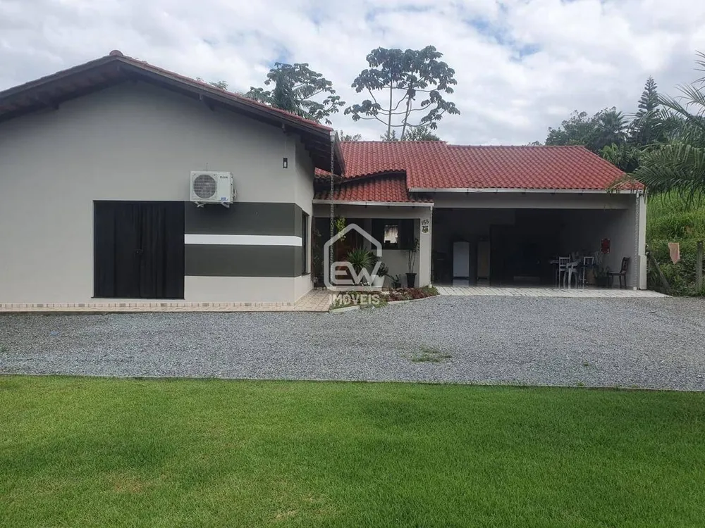 Casa, 3 quartos, 200 m² - Foto 1