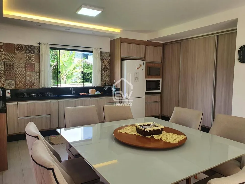 Casa, 3 quartos, 200 m² - Foto 8