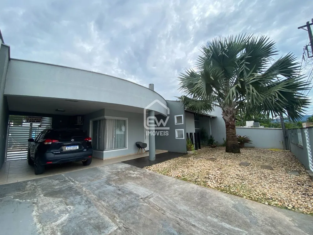 Casa, 3 quartos, 337 m² - Foto 1