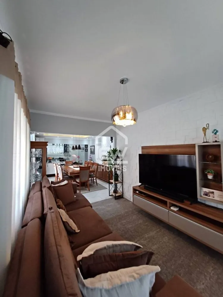 Casa, 4 quartos, 525 m² - Foto 1