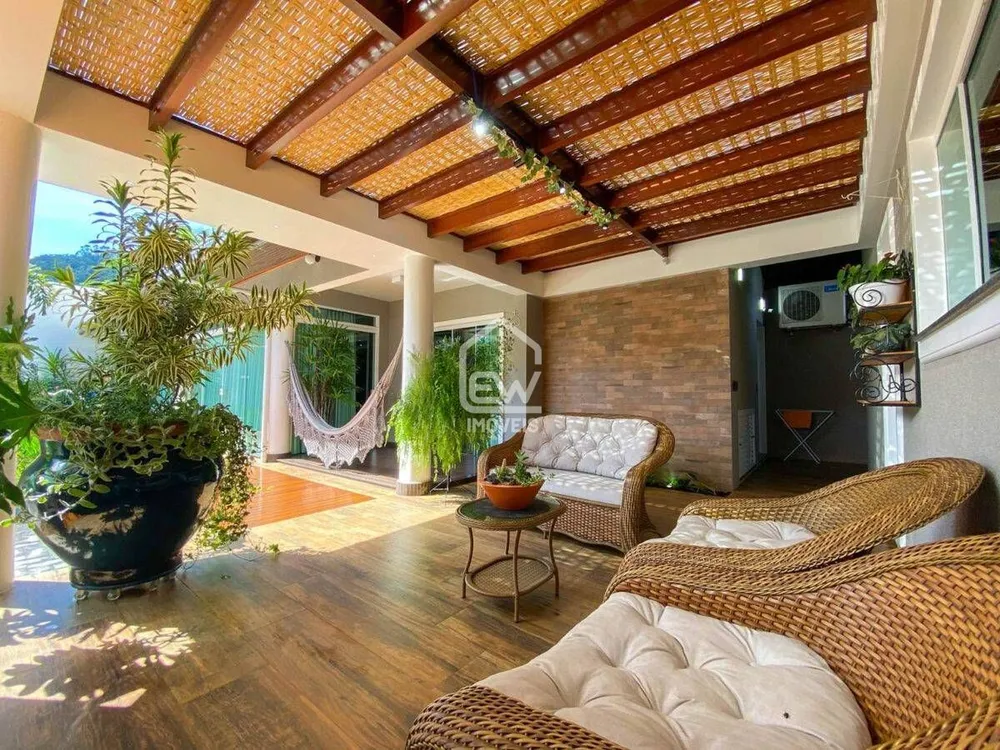 Casa, 3 quartos, 320 m² - Foto 12