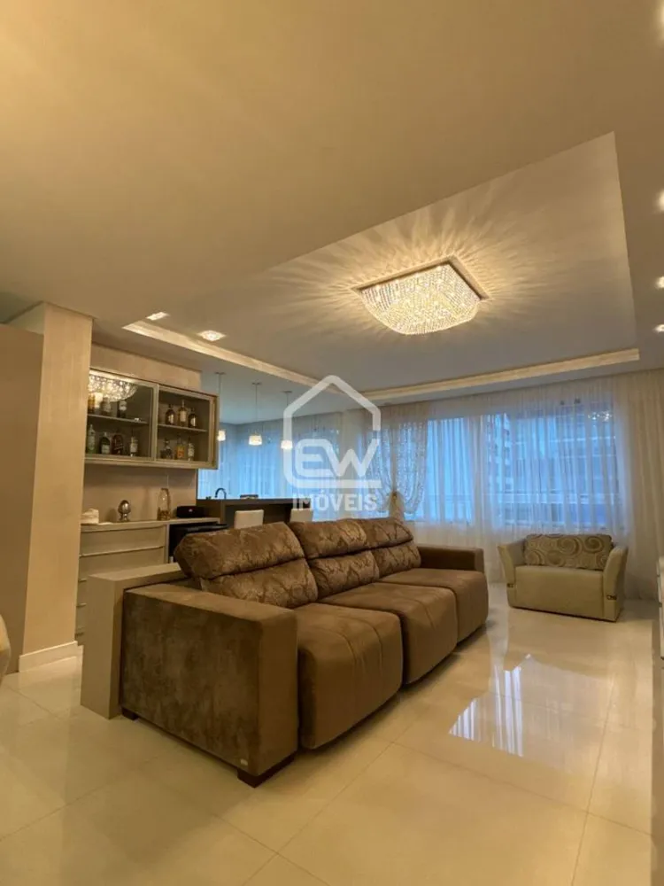 Apartamento, 3 quartos, 285 m² - Foto 1