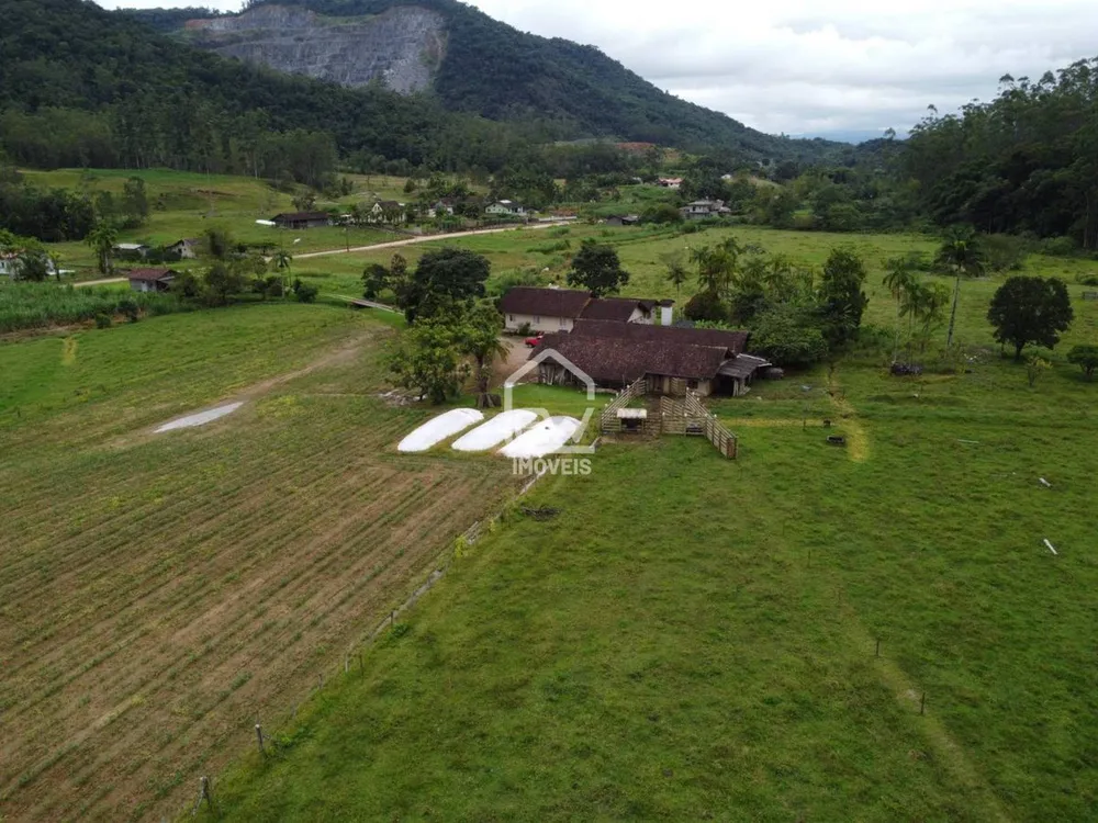 Sítio, 3 quartos, 9 hectares - Foto 1