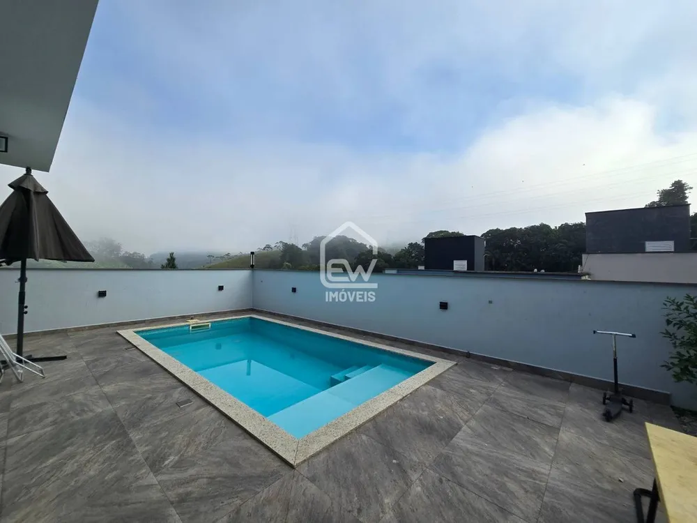 Casa, 3 quartos, 199 m² - Foto 1