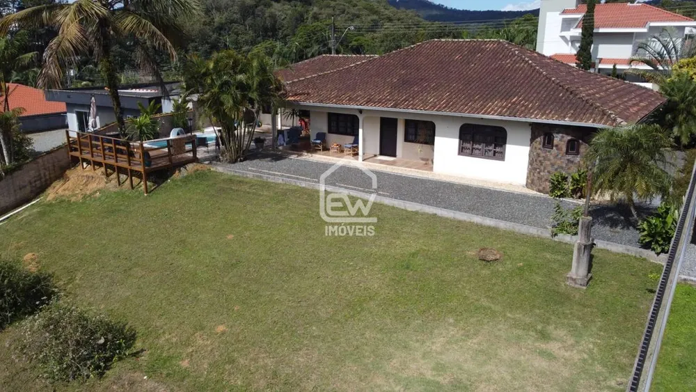 Casa, 4 quartos, 980 m² - Foto 1