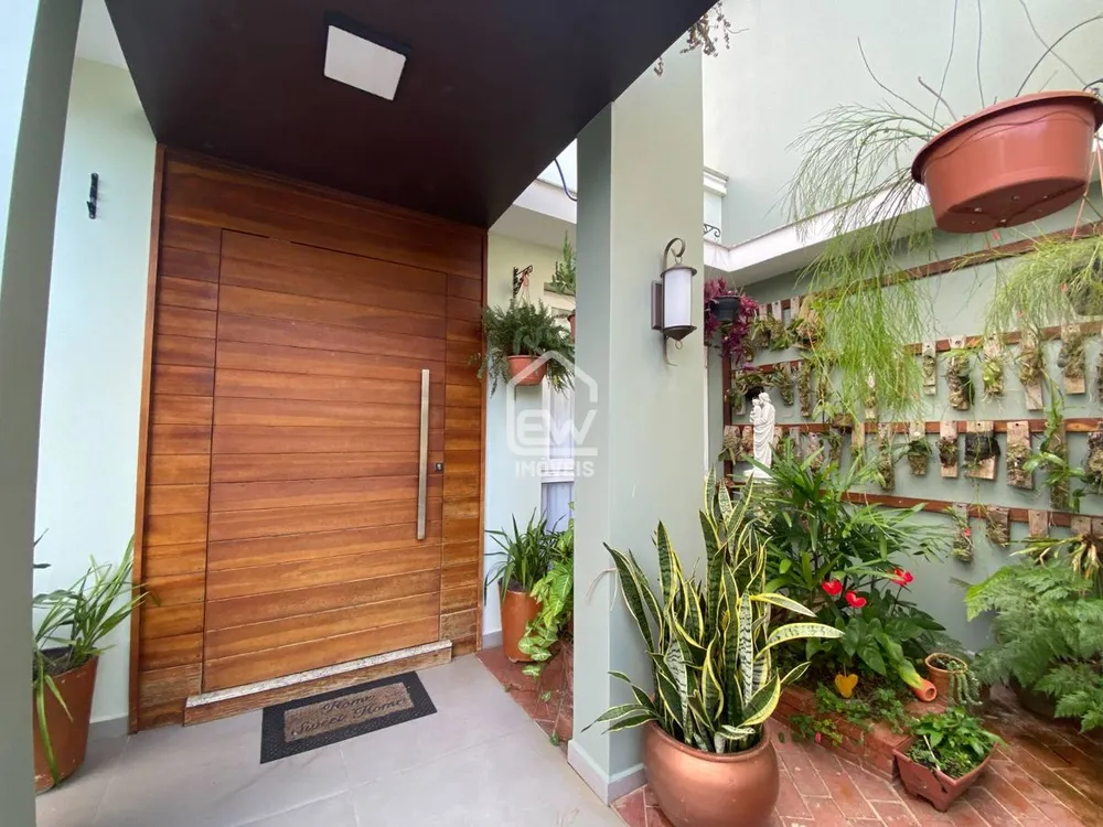 Casa, 4 quartos, 583 m² - Foto 1