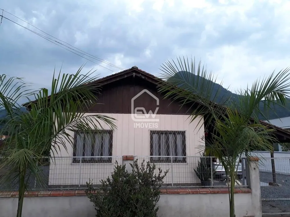 Casa, 2 quartos, 1324 m² - Foto 1