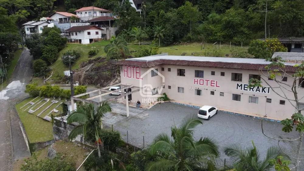 Loja-Salão, 7591 m² - Foto 1