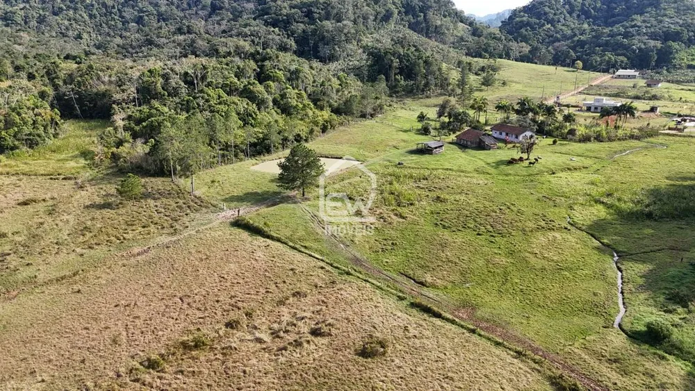 Sítio, 1 quarto, 21 hectares - Foto 7